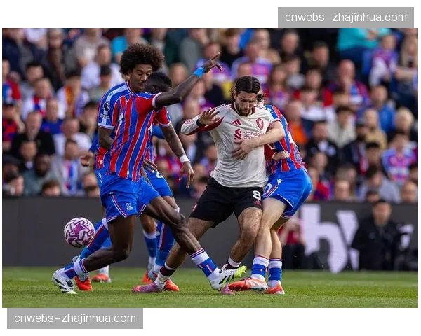 拉夫堡大学与英超俱乐部合作，开设足球战术分析硕士项目，定位球模块是核心