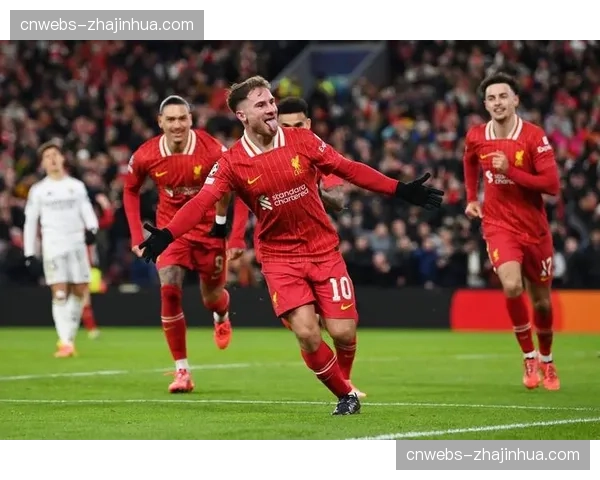 英超球星出资帮助家乡球队改善草皮状况